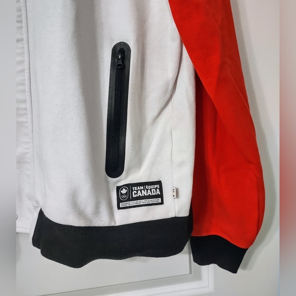 Hudson's Bay HBC Olympic Men's XL Team Canada Light Jacket - Picture 4 of 14